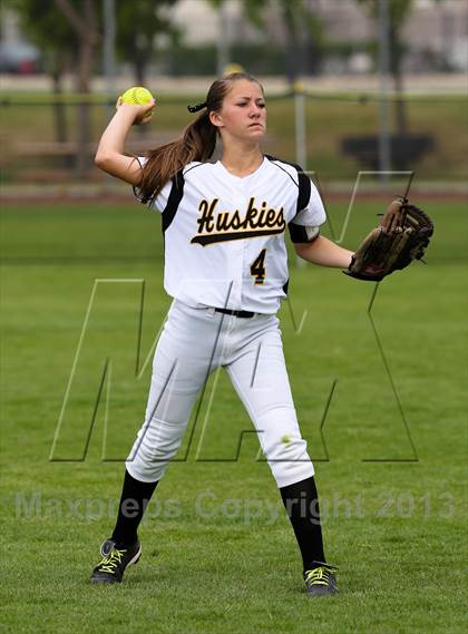 Thumbnail 1 in Tracy vs. Hughson (Nor Cal Classic) photogallery.