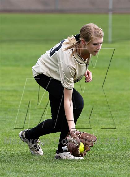 Thumbnail 2 in Clovis vs Enochs (Nor Cal Classic) photogallery.