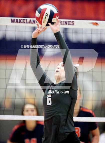 Thumbnail 2 in Liberty vs Wakeland photogallery.