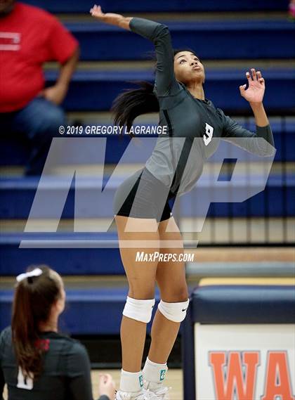 Thumbnail 3 in Liberty vs Wakeland photogallery.