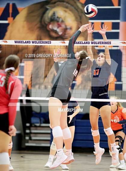 Thumbnail 2 in Liberty vs Wakeland photogallery.