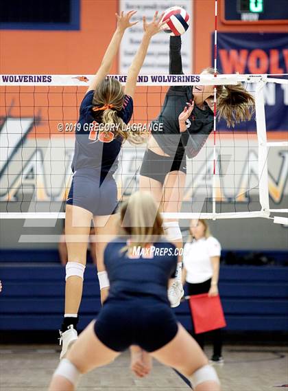 Thumbnail 1 in Liberty vs Wakeland photogallery.