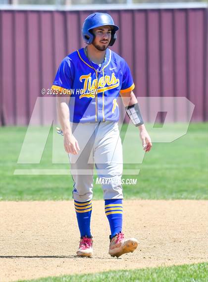 Thumbnail 3 in Newkirk @ Depew photogallery.