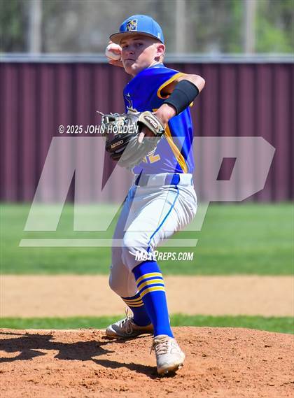 Thumbnail 2 in Newkirk @ Depew photogallery.
