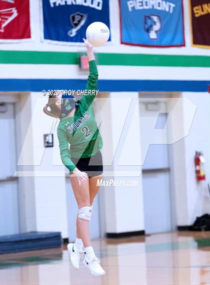 Thumbnail 3 in Weddington vs Monroe photogallery.