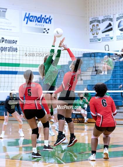 Thumbnail 3 in Weddington vs Monroe photogallery.