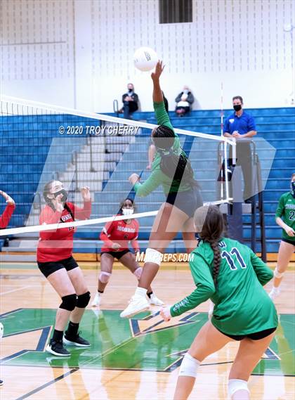 Thumbnail 3 in Weddington vs Monroe photogallery.