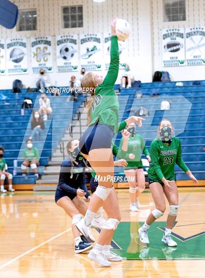 Thumbnail 3 in Weddington vs Monroe photogallery.