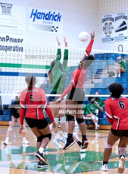 Thumbnail 2 in Weddington vs Monroe photogallery.