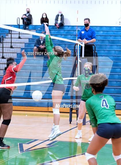Thumbnail 2 in Weddington vs Monroe photogallery.