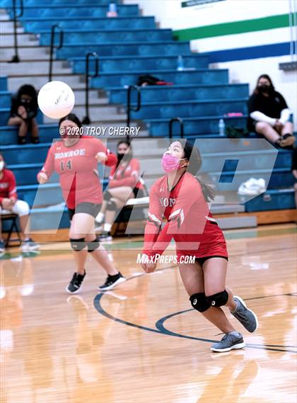 Thumbnail 2 in Weddington vs Monroe photogallery.