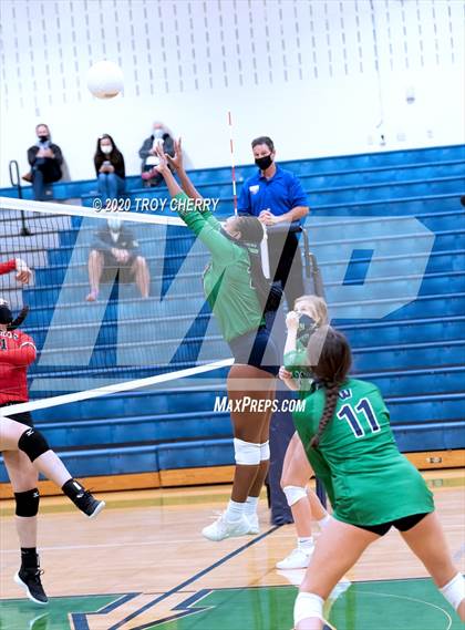 Thumbnail 2 in Weddington vs Monroe photogallery.
