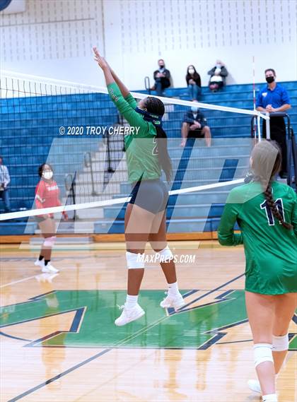 Thumbnail 3 in Weddington vs Monroe photogallery.
