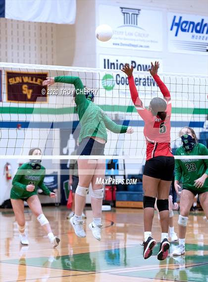 Thumbnail 2 in Weddington vs Monroe photogallery.
