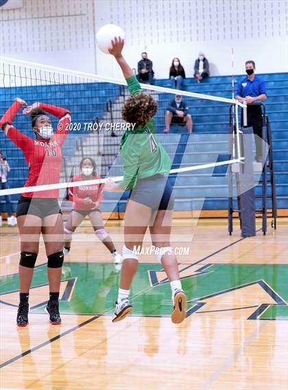 Thumbnail 2 in Weddington vs Monroe photogallery.