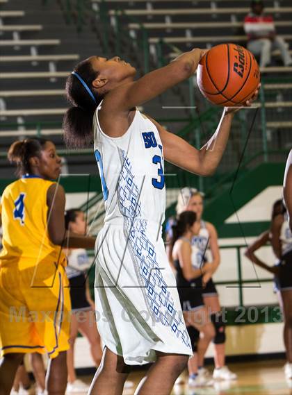 Thumbnail 2 in Mansfield Summit vs. Jacksonville photogallery.