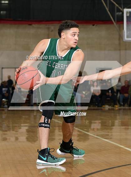 Thumbnail 3 in El Cerrito vs. Jesuit (Fr. Kelly Tribute) photogallery.