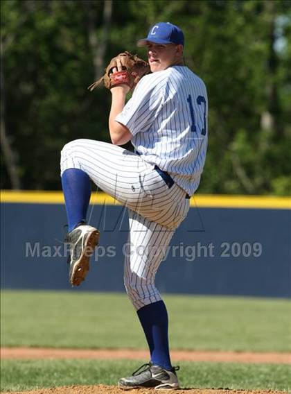 Thumbnail 2 in Covington Catholic vs Beechwood (35th District Championship) photogallery.
