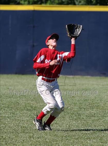 Thumbnail 1 in Covington Catholic vs Beechwood (35th District Championship) photogallery.