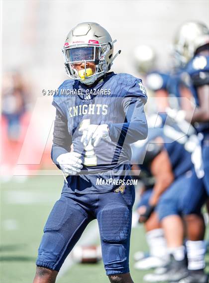 Thumbnail 3 in Notre Dame (SO) vs. Desert Vista (Honor Bowl) photogallery.