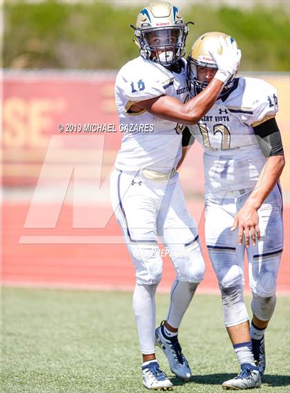 Thumbnail 3 in Notre Dame (SO) vs. Desert Vista (Honor Bowl) photogallery.