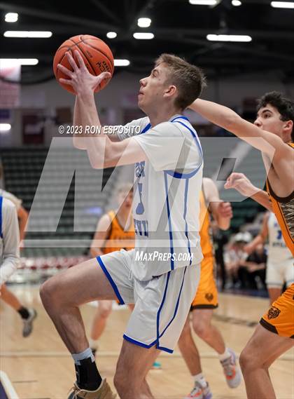 Thumbnail 3 in Canton vs Haldane (NYSPHSAA Class C Semifinal) photogallery.
