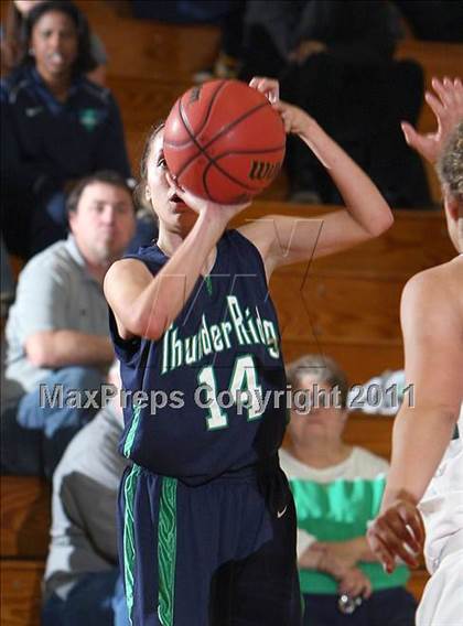 Thumbnail 2 in ThunderRidge vs Pine Creek (Regis Holiday Classic) photogallery.