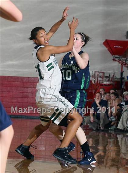 Thumbnail 1 in ThunderRidge vs Pine Creek (Regis Holiday Classic) photogallery.