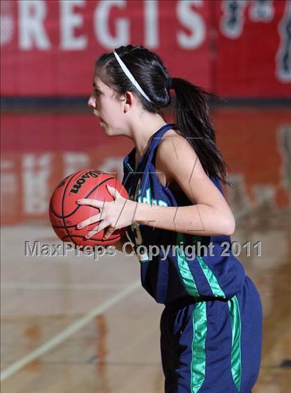 Thumbnail 2 in ThunderRidge vs Pine Creek (Regis Holiday Classic) photogallery.
