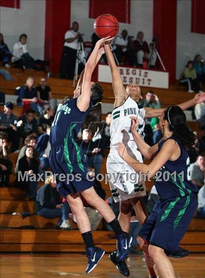 Thumbnail 2 in ThunderRidge vs Pine Creek (Regis Holiday Classic) photogallery.