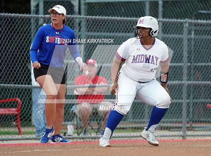 Thumbnail 3 in Midway vs Mansfield Legacy (UIL Regional Quarterfinal) photogallery.