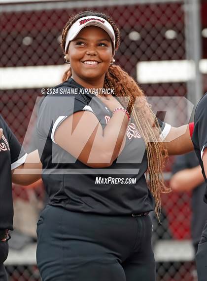 Thumbnail 2 in Midway vs Mansfield Legacy (UIL Regional Quarterfinal) photogallery.