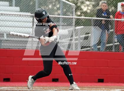Thumbnail 3 in Midway vs Mansfield Legacy (UIL Regional Quarterfinal) photogallery.