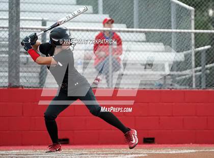 Thumbnail 1 in Midway vs Mansfield Legacy (UIL Regional Quarterfinal) photogallery.