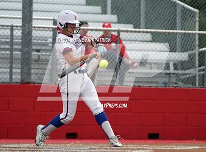 Thumbnail 2 in Midway vs Mansfield Legacy (UIL Regional Quarterfinal) photogallery.