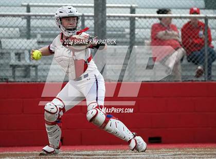 Thumbnail 2 in Midway vs Mansfield Legacy (UIL Regional Quarterfinal) photogallery.