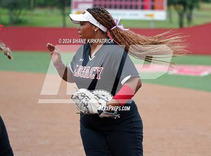 Thumbnail 2 in Midway vs Mansfield Legacy (UIL Regional Quarterfinal) photogallery.