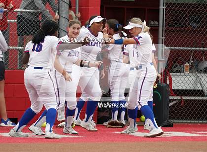 Thumbnail 2 in Midway vs Mansfield Legacy (UIL Regional Quarterfinal) photogallery.