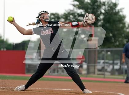 Thumbnail 2 in Midway vs Mansfield Legacy (UIL Regional Quarterfinal) photogallery.