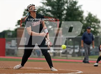 Thumbnail 1 in Midway vs Mansfield Legacy (UIL Regional Quarterfinal) photogallery.