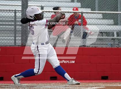 Thumbnail 3 in Midway vs Mansfield Legacy (UIL Regional Quarterfinal) photogallery.