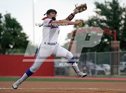 Thumbnail 3 in Midway vs Mansfield Legacy (UIL Regional Quarterfinal) photogallery.