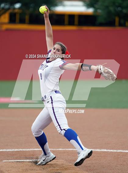 Thumbnail 2 in Midway vs Mansfield Legacy (UIL Regional Quarterfinal) photogallery.