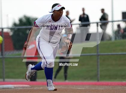 Thumbnail 2 in Midway vs Mansfield Legacy (UIL Regional Quarterfinal) photogallery.