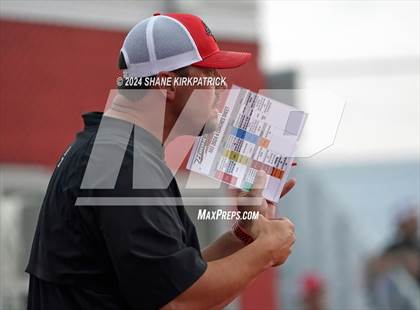 Thumbnail 1 in Midway vs Mansfield Legacy (UIL Regional Quarterfinal) photogallery.