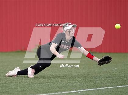 Thumbnail 2 in Midway vs Mansfield Legacy (UIL Regional Quarterfinal) photogallery.