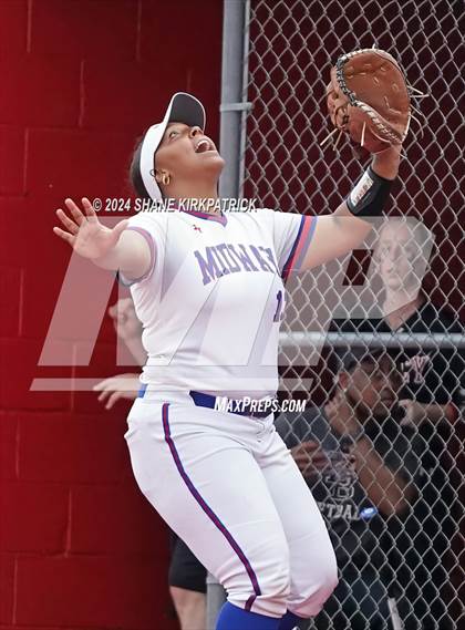 Thumbnail 2 in Midway vs Mansfield Legacy (UIL Regional Quarterfinal) photogallery.