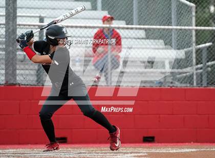 Thumbnail 3 in Midway vs Mansfield Legacy (UIL Regional Quarterfinal) photogallery.