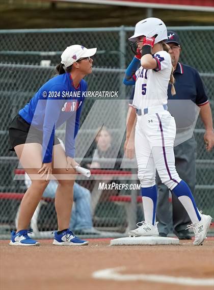 Thumbnail 1 in Midway vs Mansfield Legacy (UIL Regional Quarterfinal) photogallery.