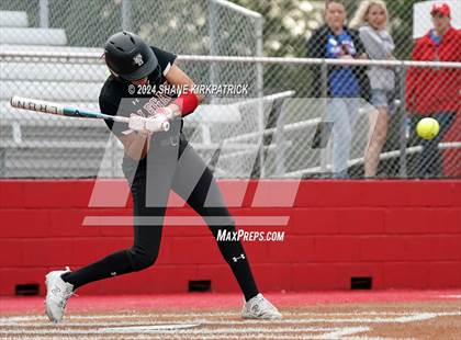 Thumbnail 1 in Midway vs Mansfield Legacy (UIL Regional Quarterfinal) photogallery.